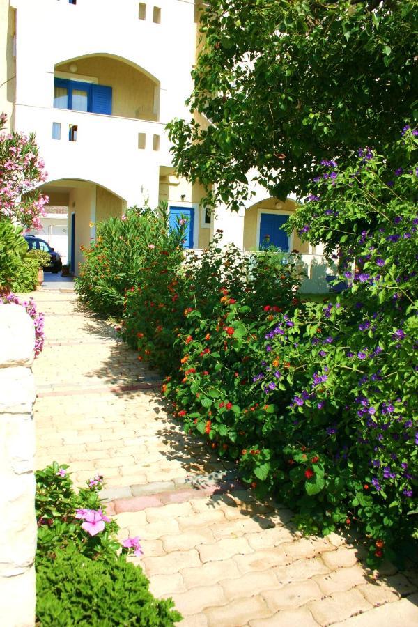 كالاماكي Hotel Aglaia المظهر الخارجي الصورة